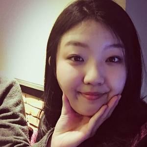 Meet your Posher, Eva